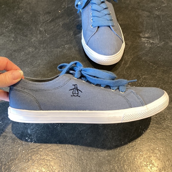 Men Penguin blue low top flat athletic shoes size 8 - Picture 2 of 11